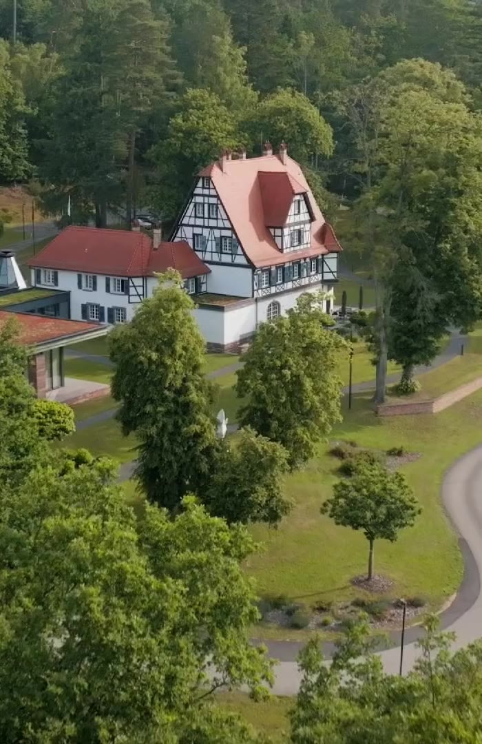 Hospitality Mobile First Frame